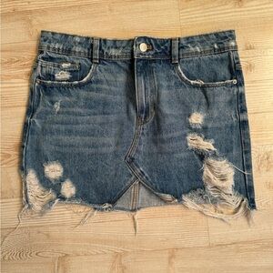 Zara Trafaiuc Jean skirt size medium